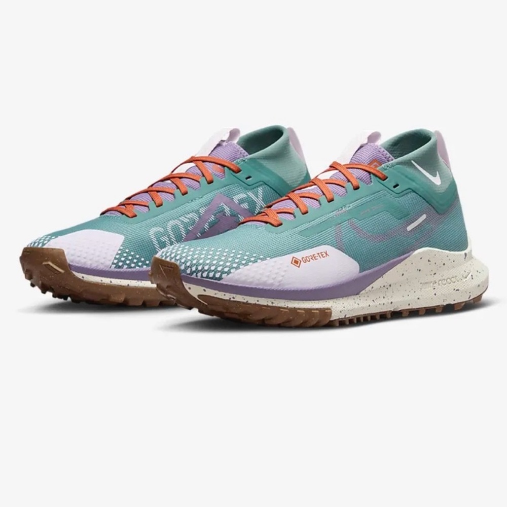 NWT / Nike React Pegasus Trail 4 GORE-TEX 'Bicoastal Phantom' / W size 8